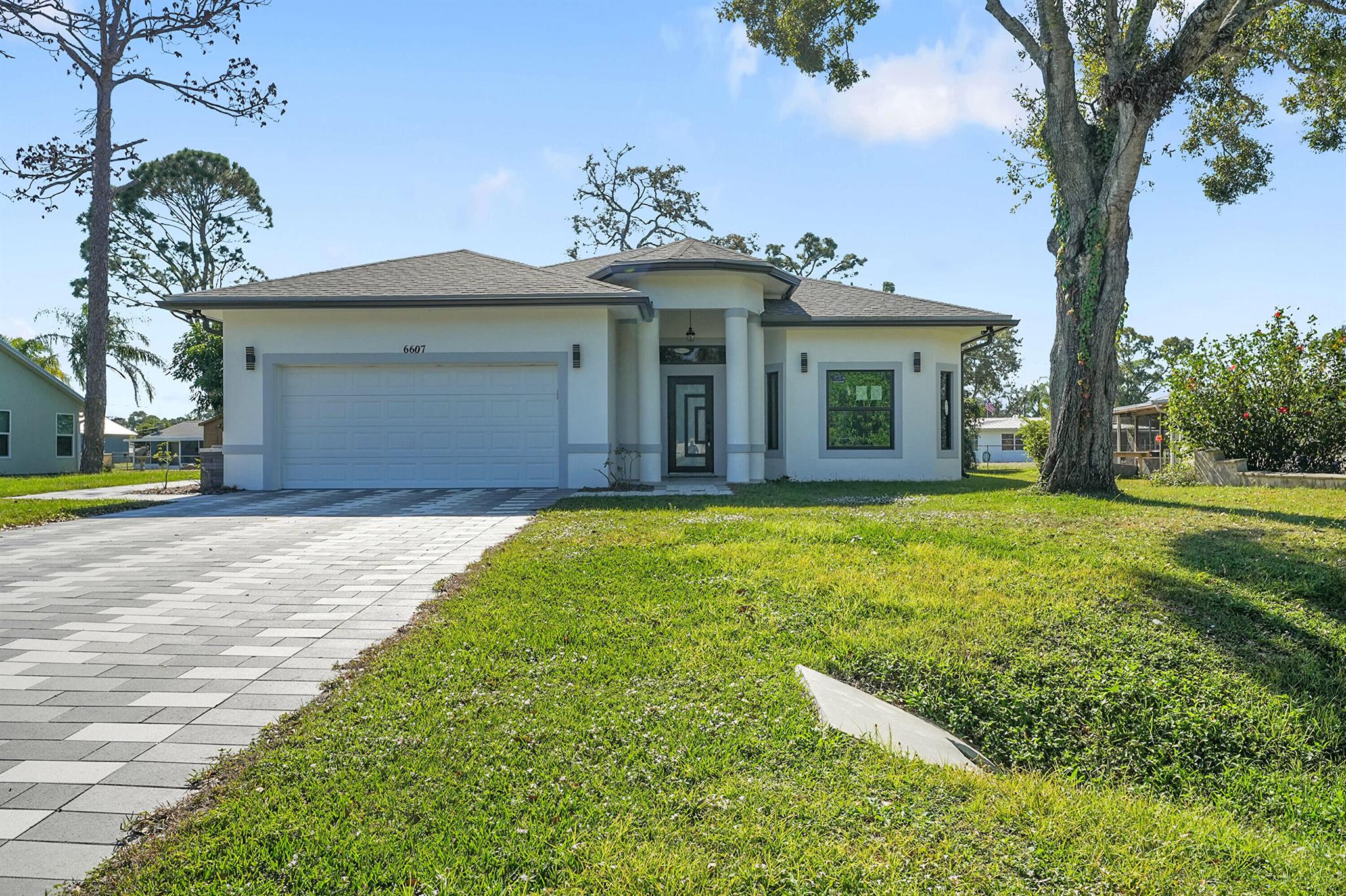 LAKEWOOD PARK UNIT 10 - Residential Lease