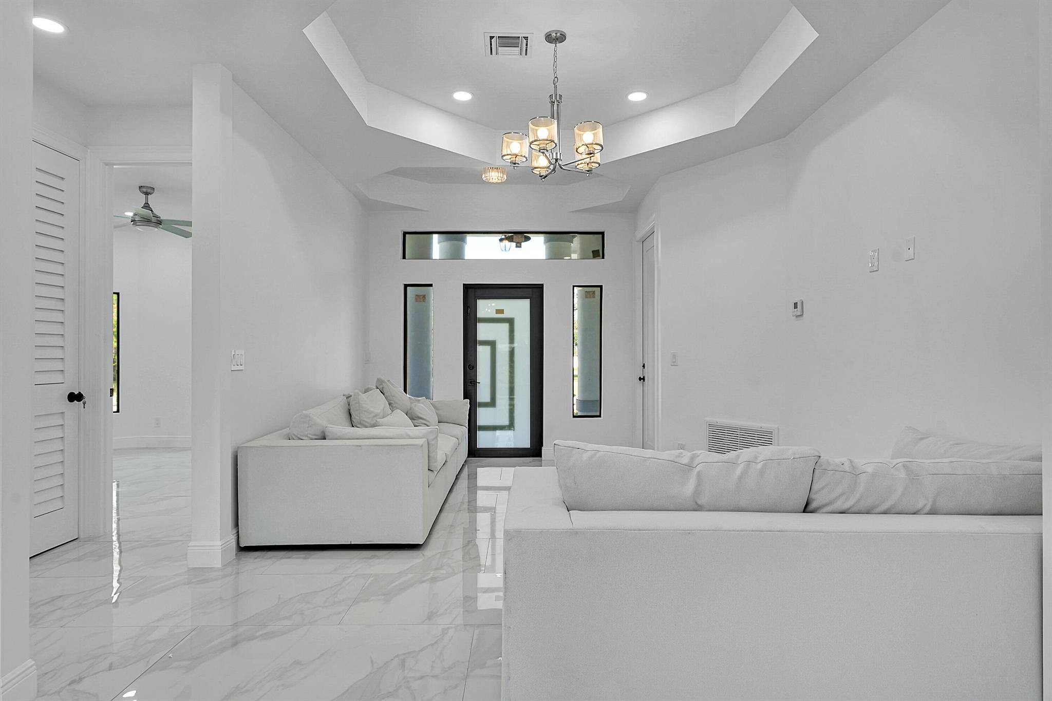 LAKEWOOD PARK UNIT 10 - Residential Lease