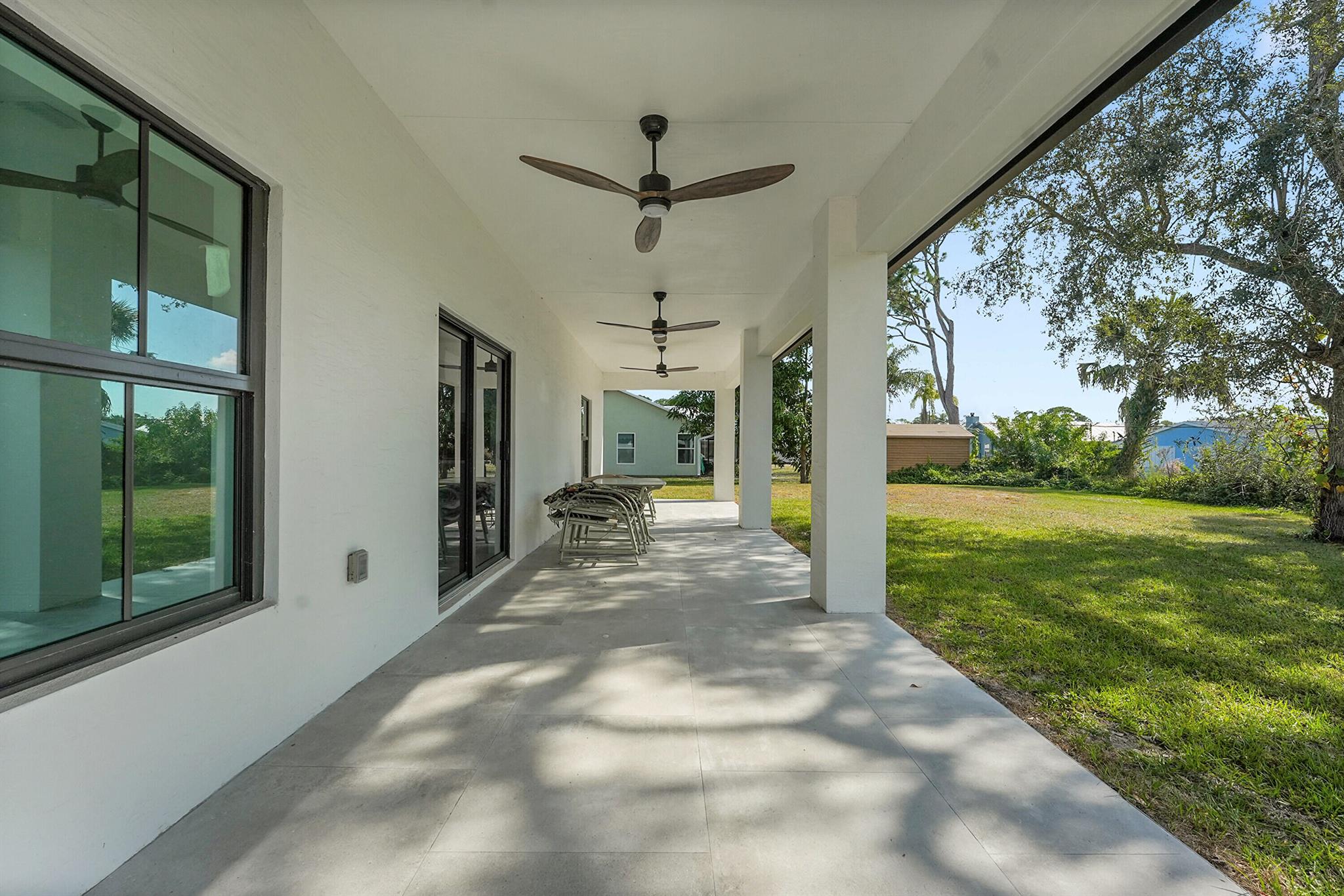 LAKEWOOD PARK UNIT 10 - Residential Lease