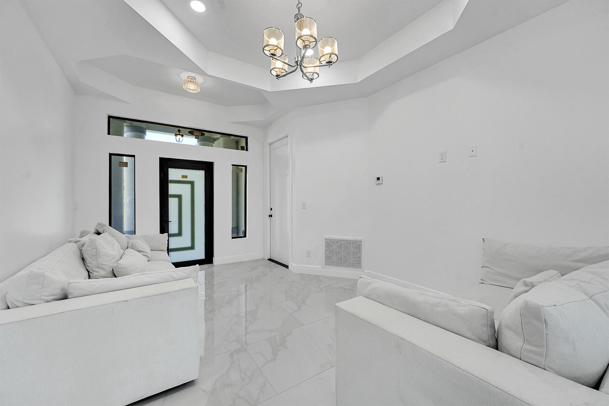 LAKEWOOD PARK UNIT 10 - Residential Lease