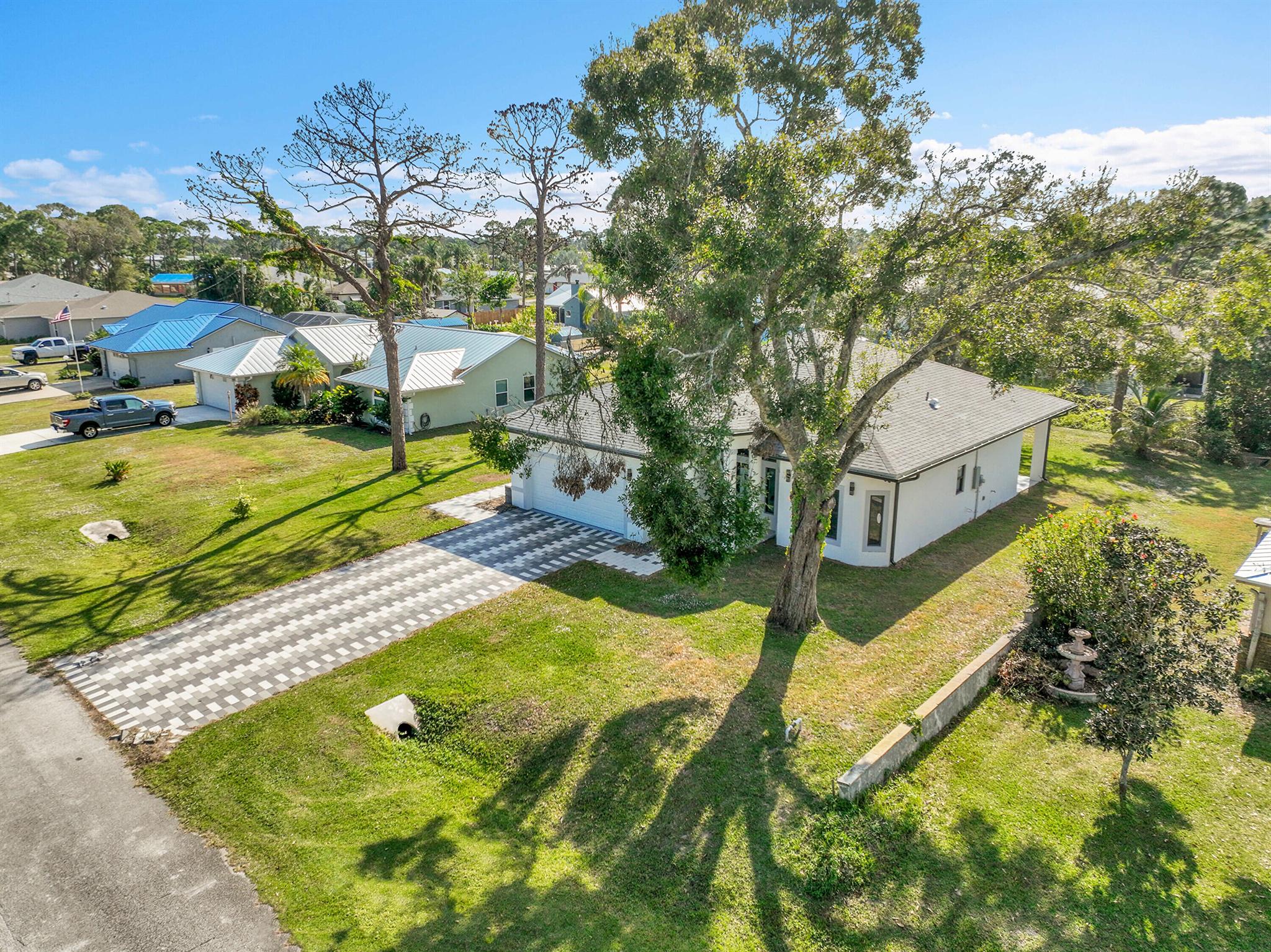 LAKEWOOD PARK UNIT 10 - Residential Lease