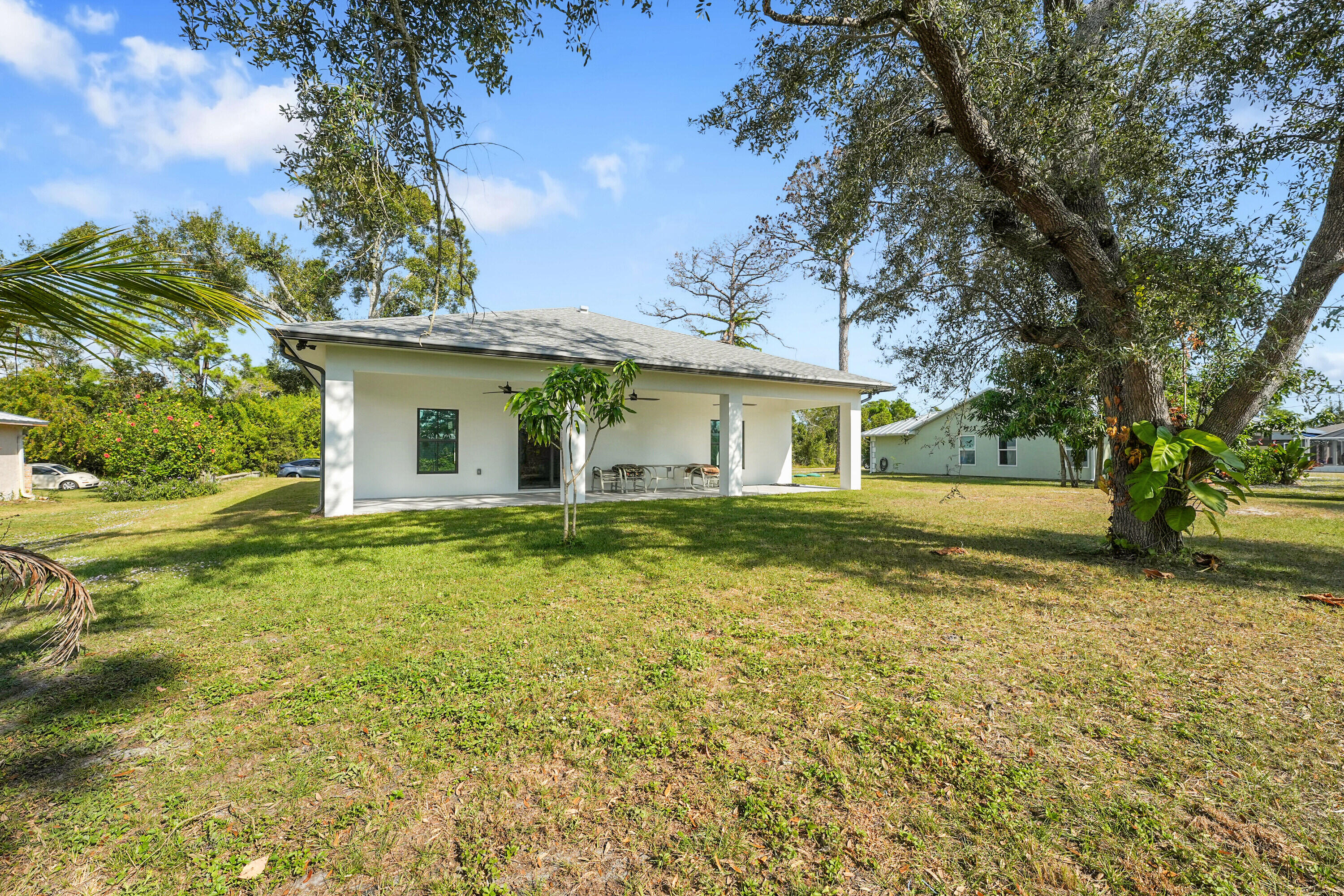 LAKEWOOD PARK UNIT 10 - Residential Lease