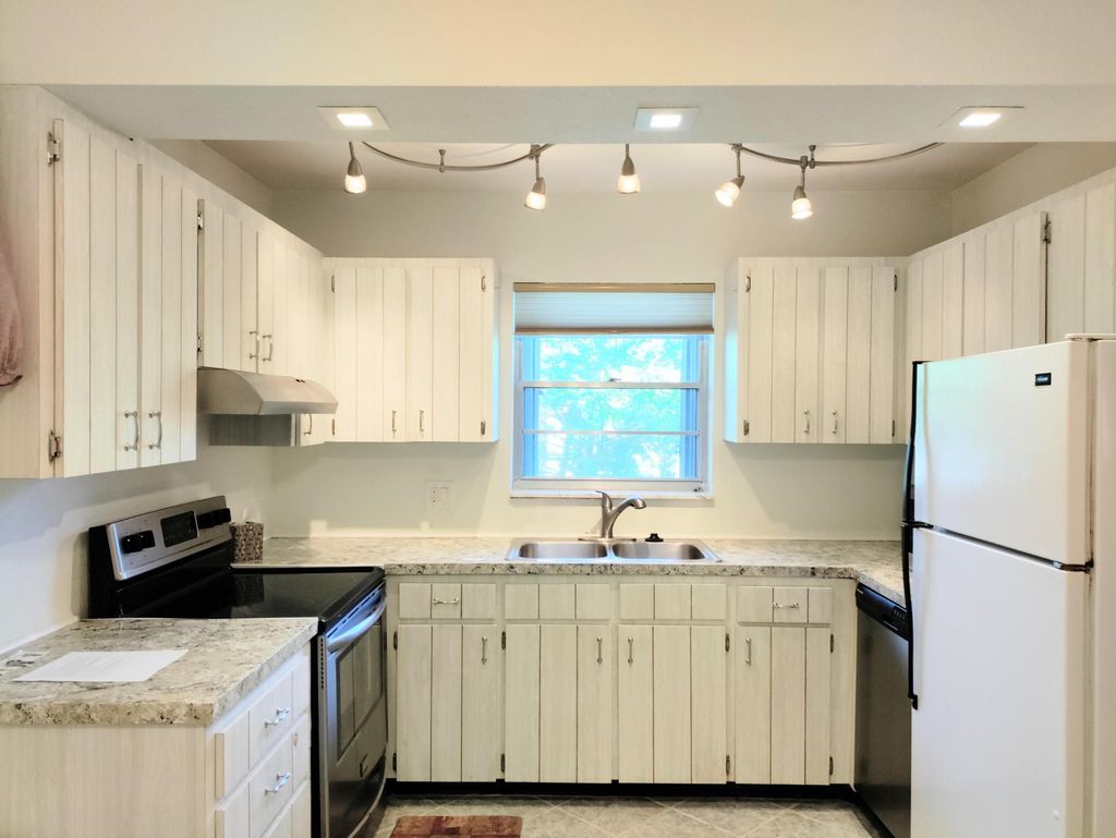 Photo of 301 S Lakeside Drive #2, Lake Worth Beach, FL 33460 (MLS # R10962516)