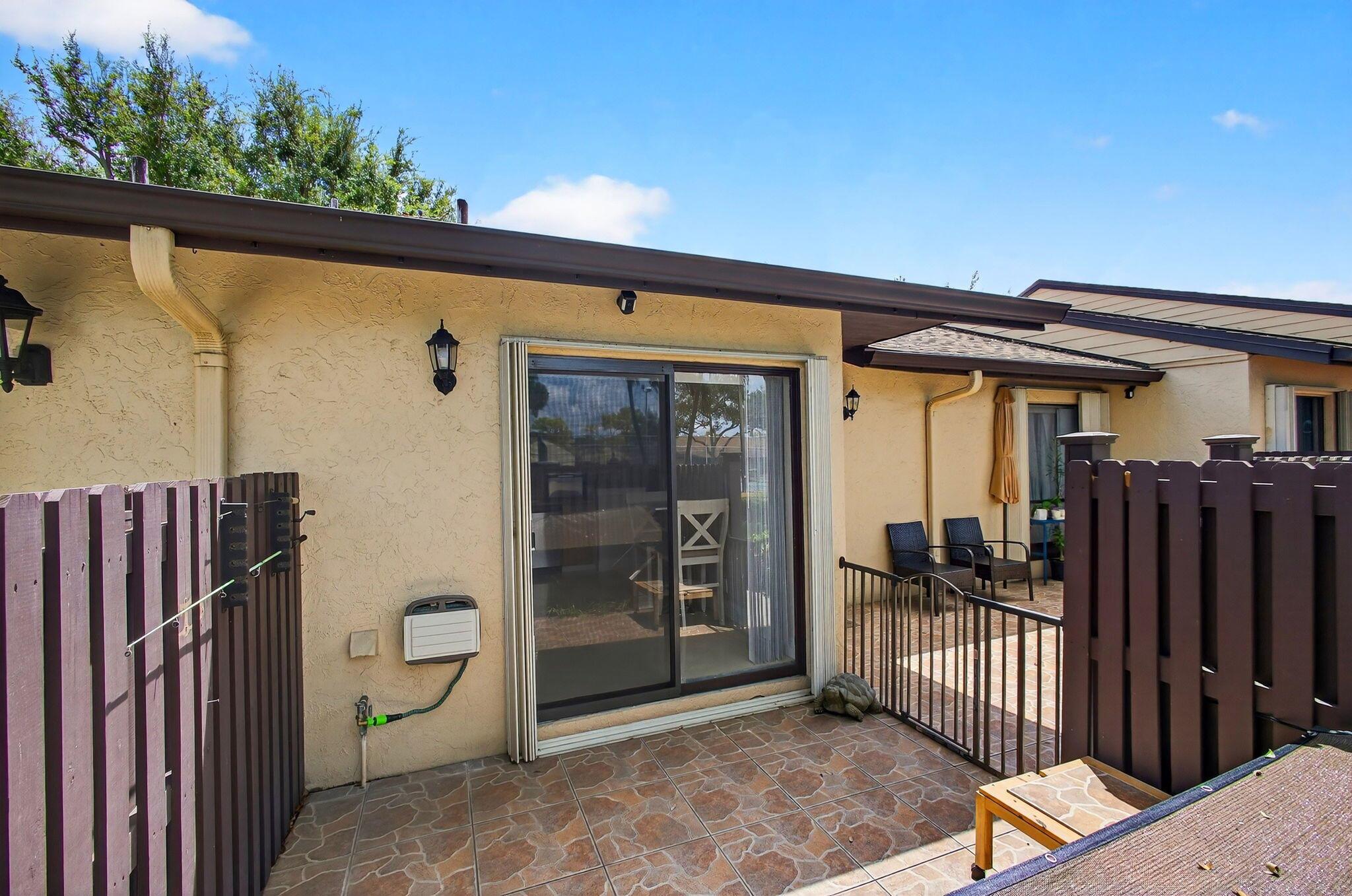 606 Sea Pine Way B