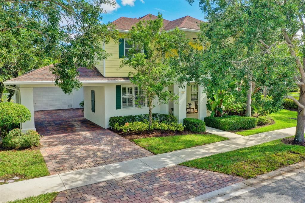 Photo of 1701 W Community Drive, Jupiter, FL 33458 (MLS # R10883450)