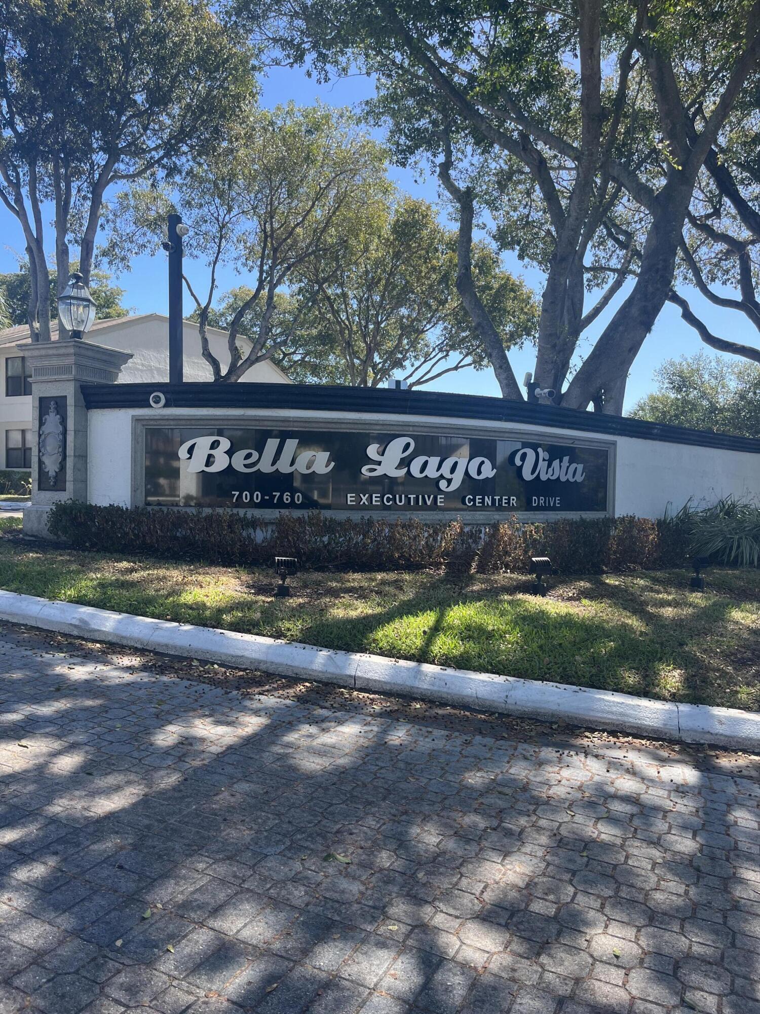 CLEAR LAKE CLUB CONDO - Residential Lease