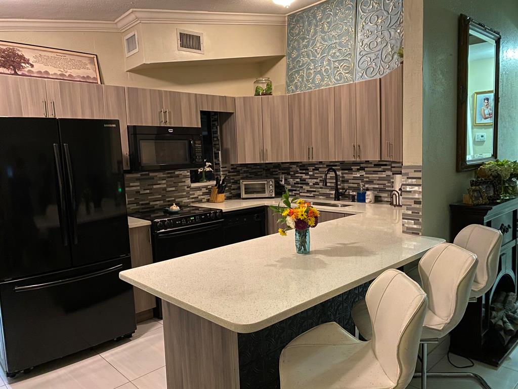 GUN CLUB ESTATES IN - Residential