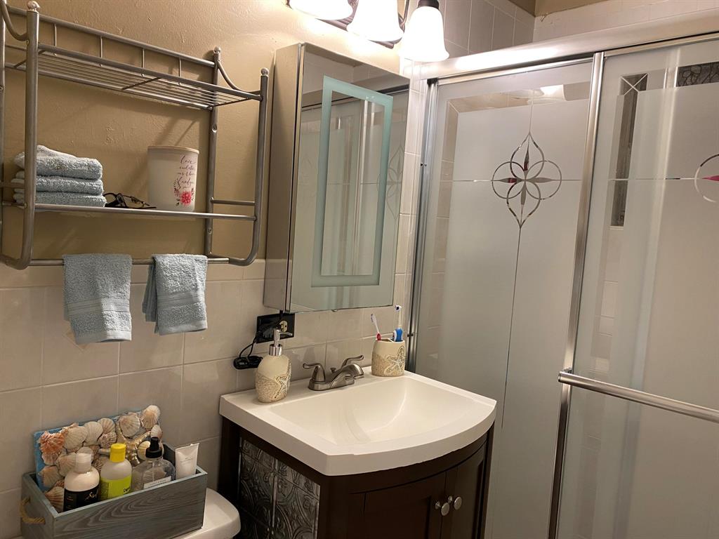 GUN CLUB ESTATES IN - Residential