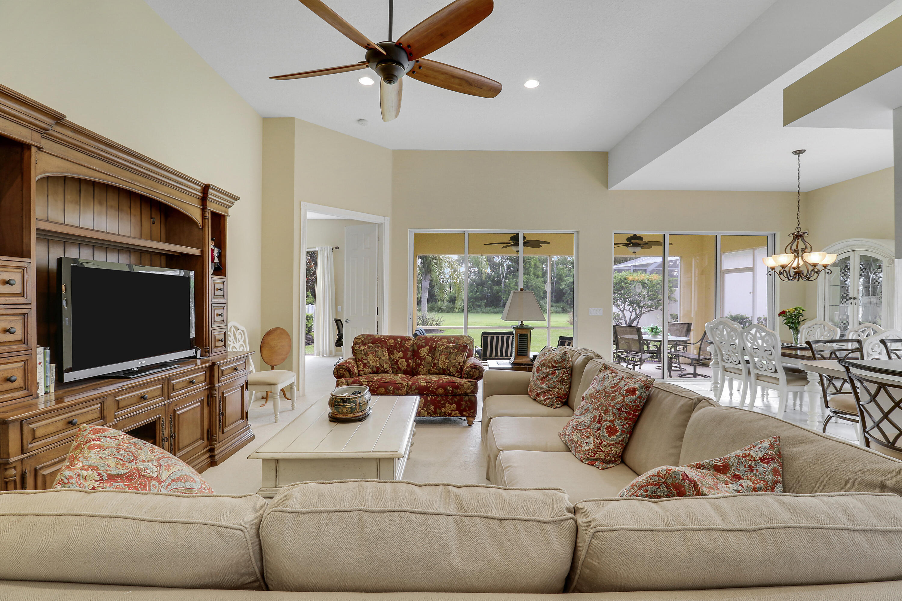 THE RETREAT - Residential