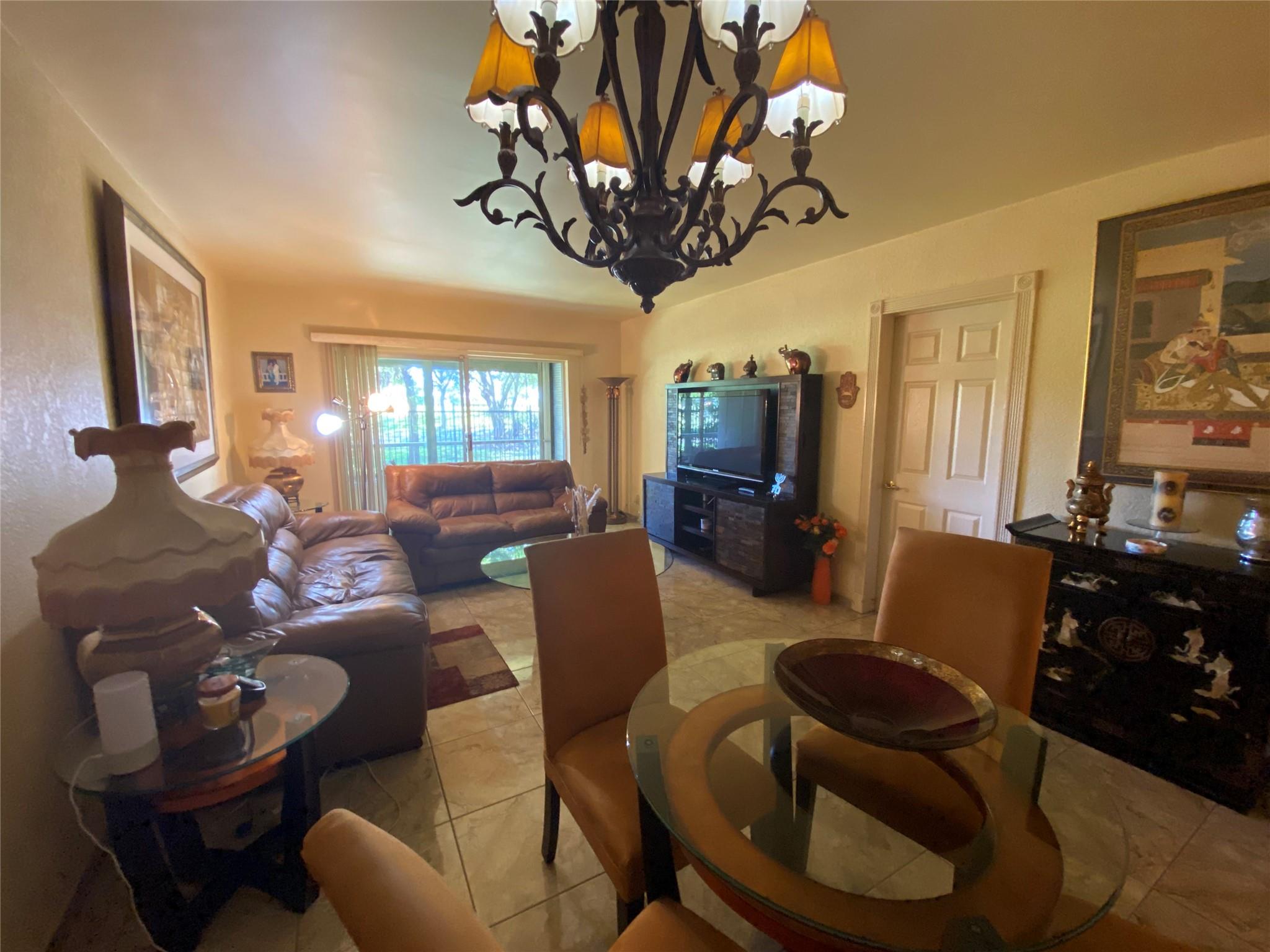 HILLCREST - Residential