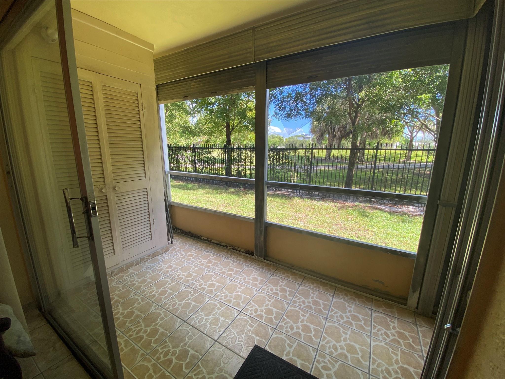 HILLCREST - Residential