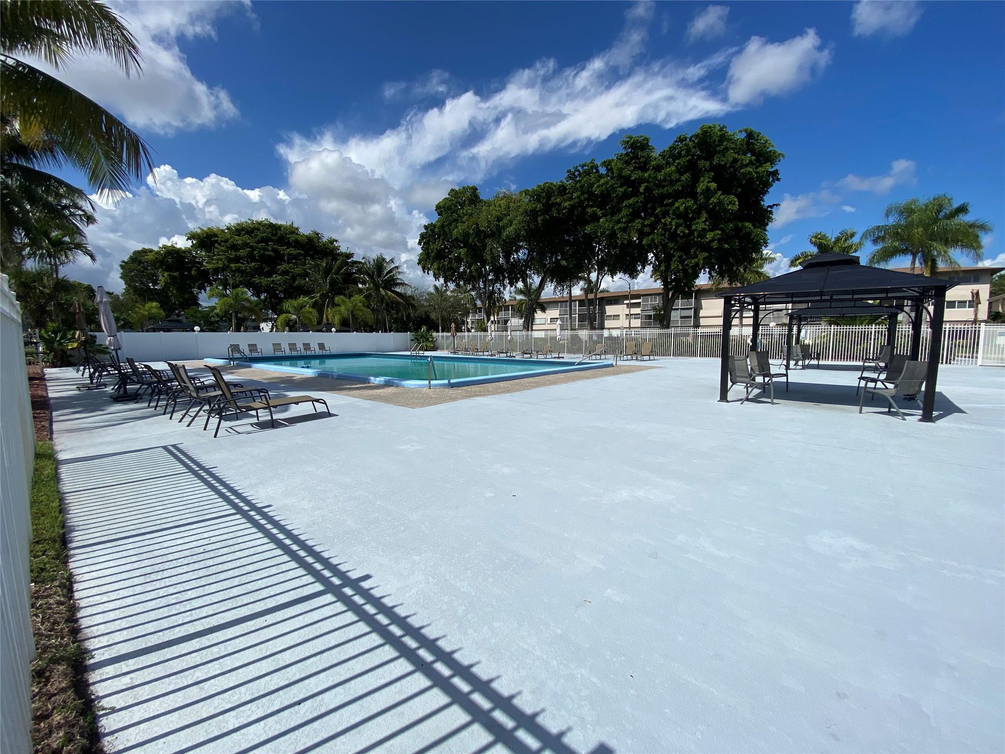 HILLCREST - Residential