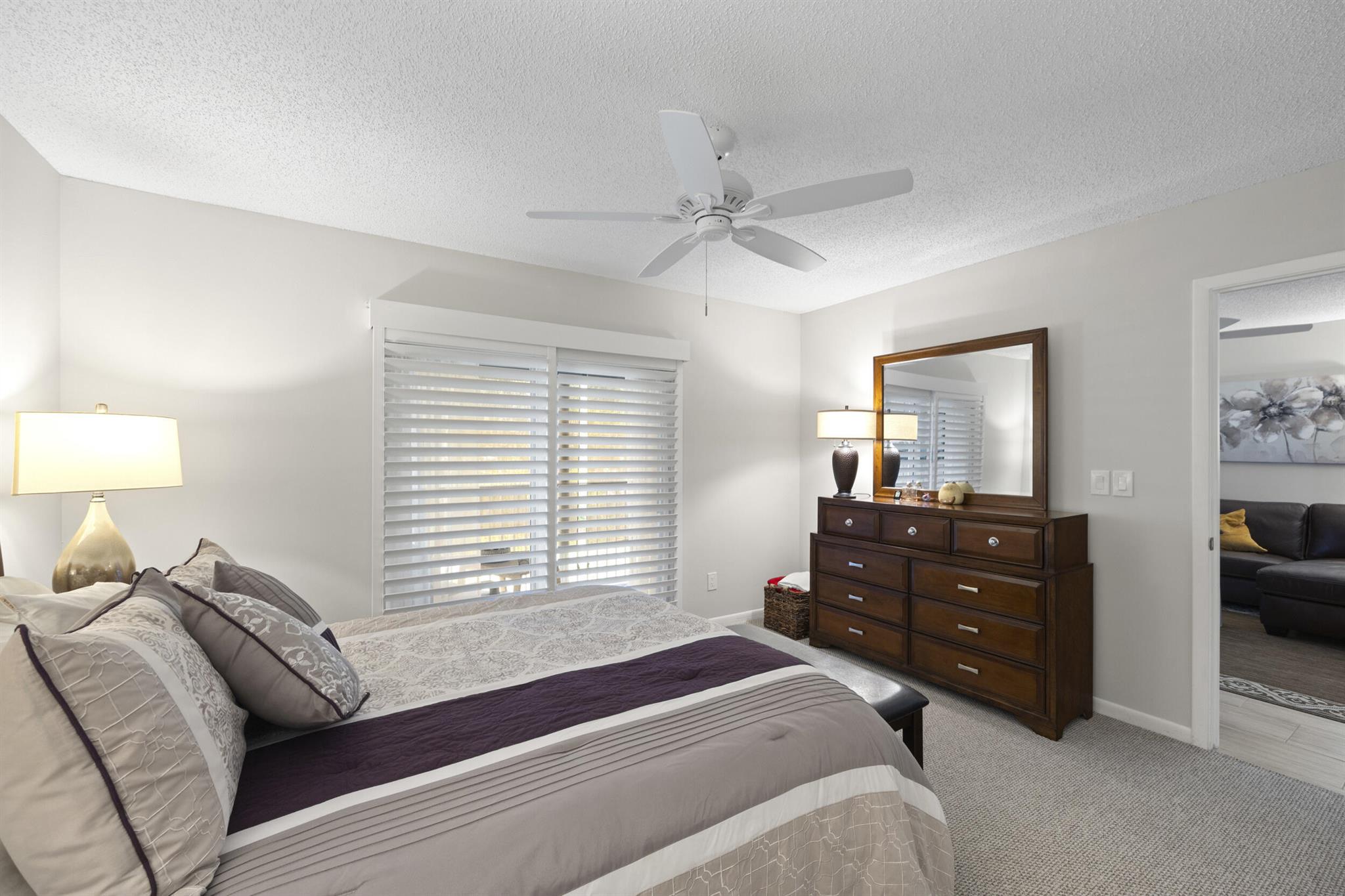 LITTLE CLUB CONDO - Residential