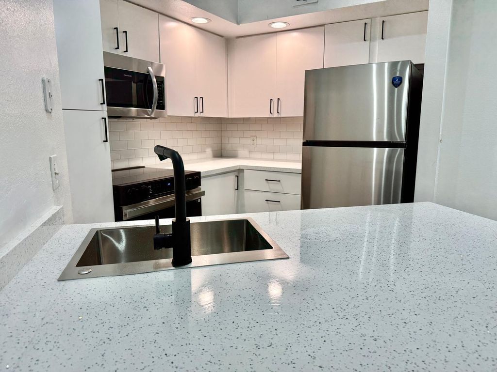 Photo of 3370 N Pinewalk Dr Drive N #1224, Margate, FL 33063 (MLS # B26000068)