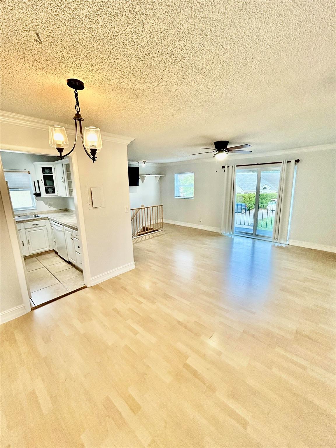 FOREST VILLAS CONDO - Residential Lease