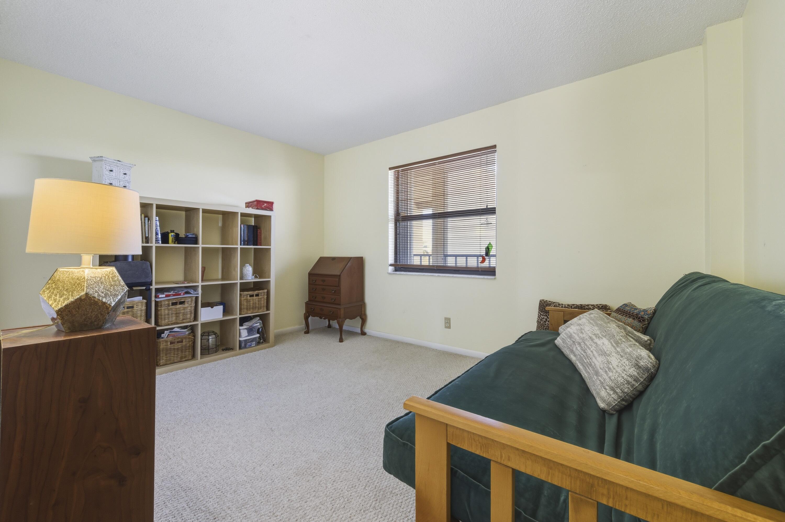 HIDDEN HARBOUR OF THE PALM BEACHES CONDO - Residential Lease