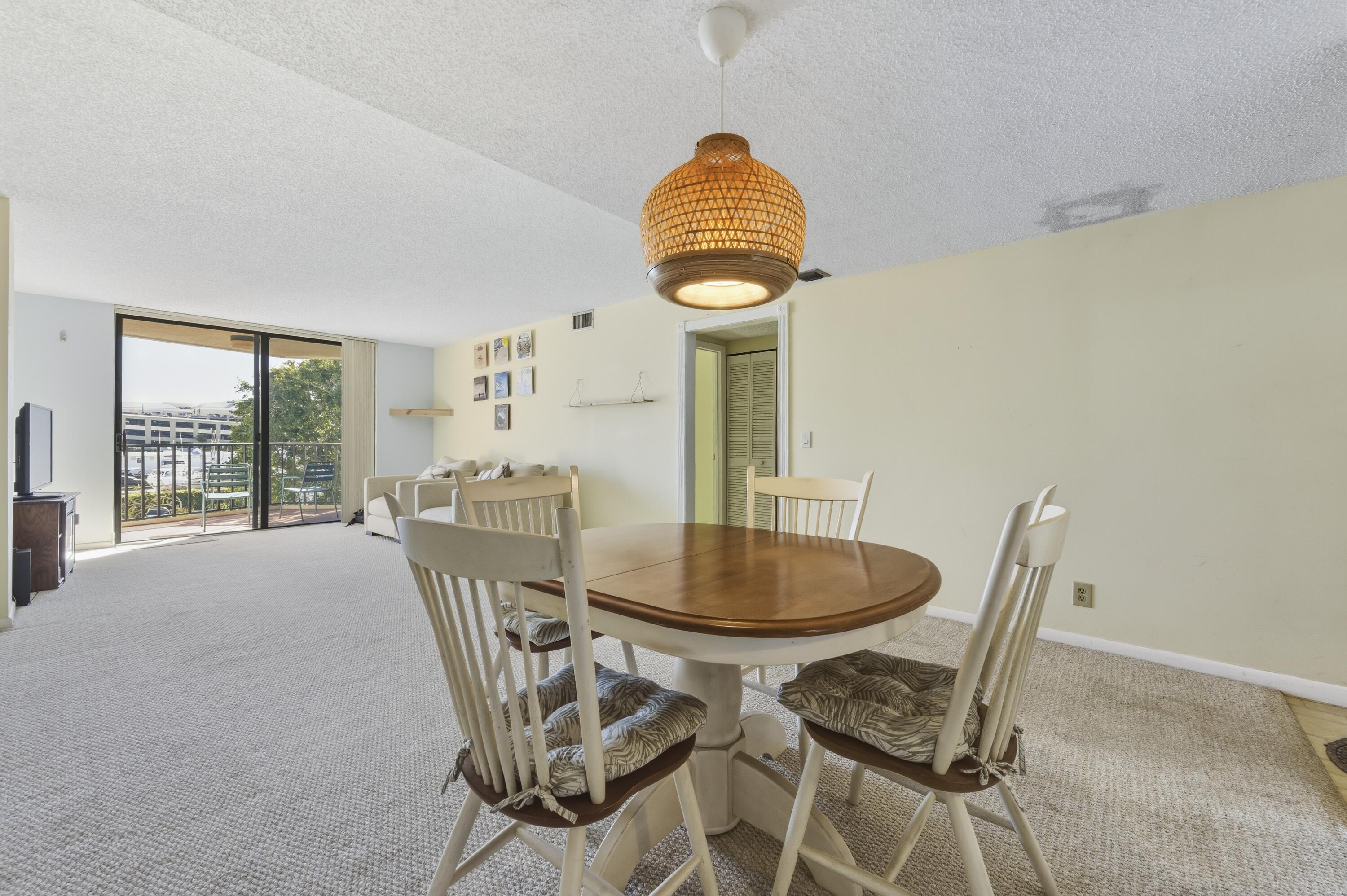 HIDDEN HARBOUR OF THE PALM BEACHES CONDO - Residential Lease