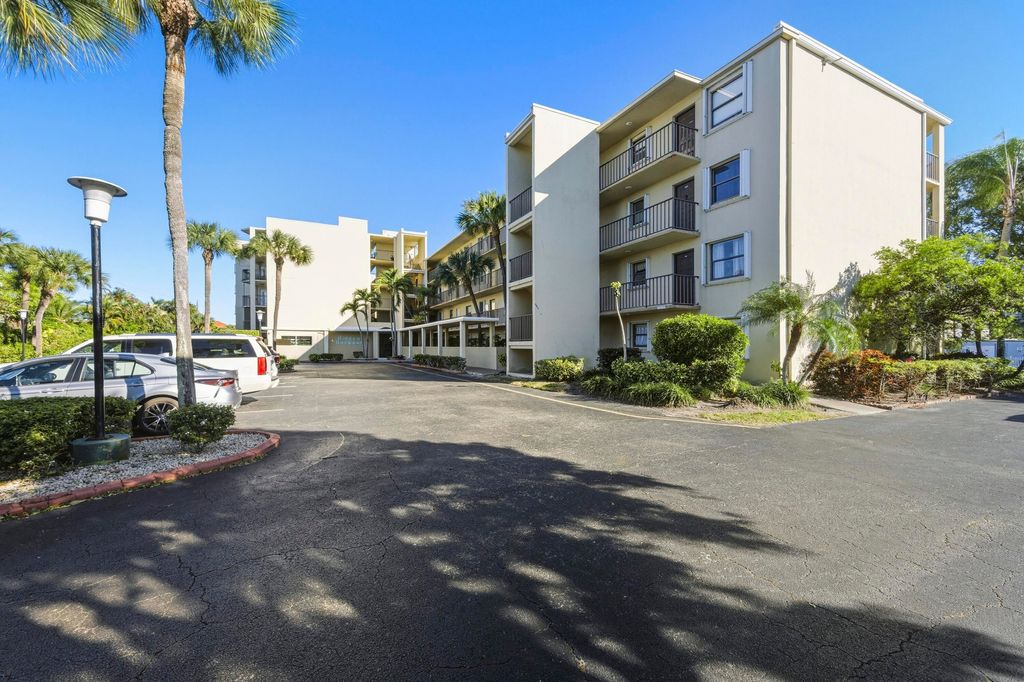 Photo of 890 N Federal Highway #406, Lantana, FL 33462 (MLS # R11165708)