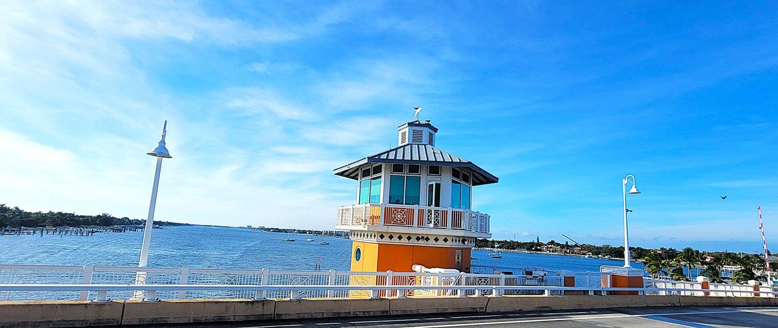 HIDDEN HARBOUR OF THE PALM BEACHES CONDO - Residential Lease