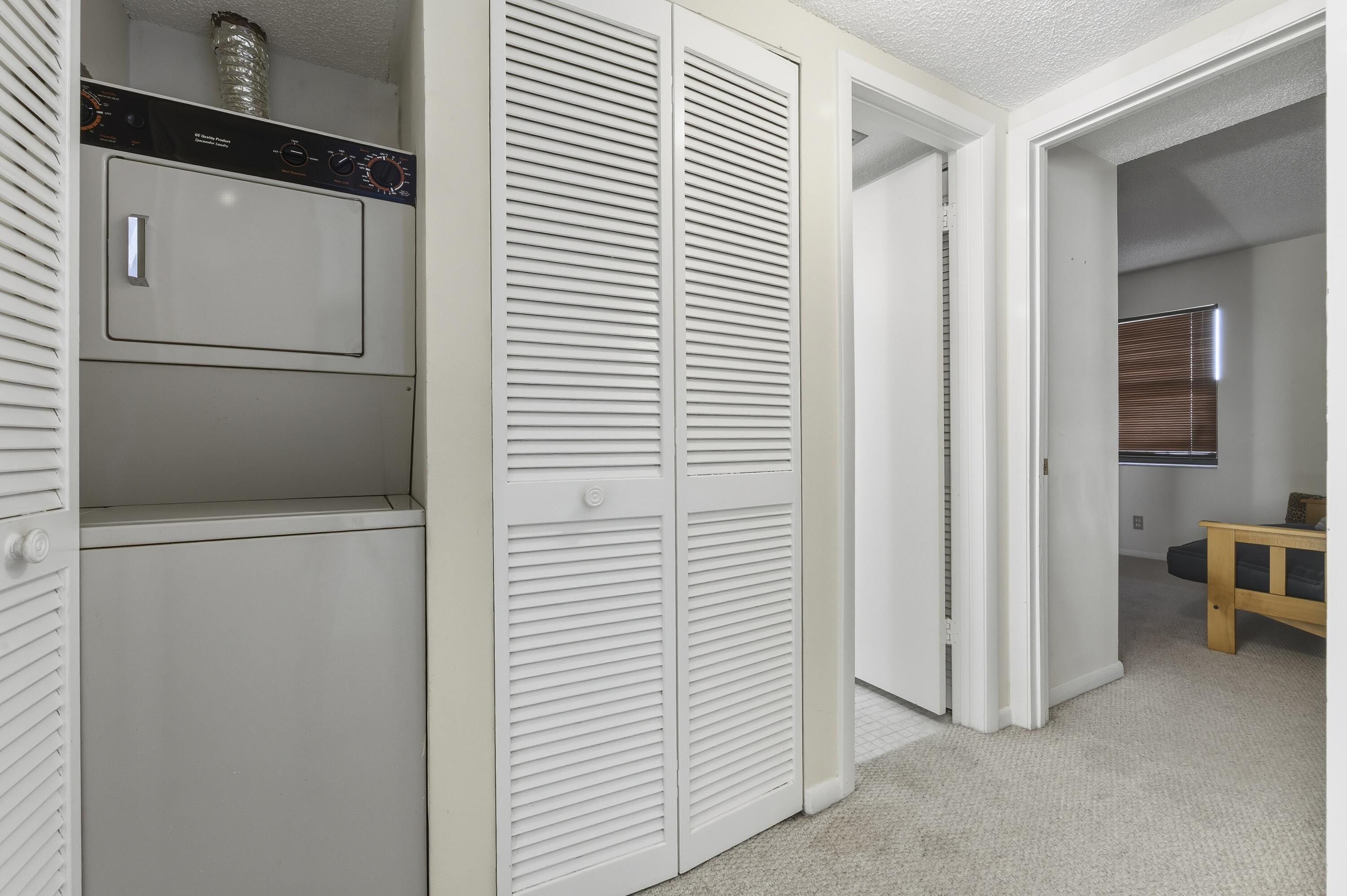 HIDDEN HARBOUR OF THE PALM BEACHES CONDO - Residential Lease