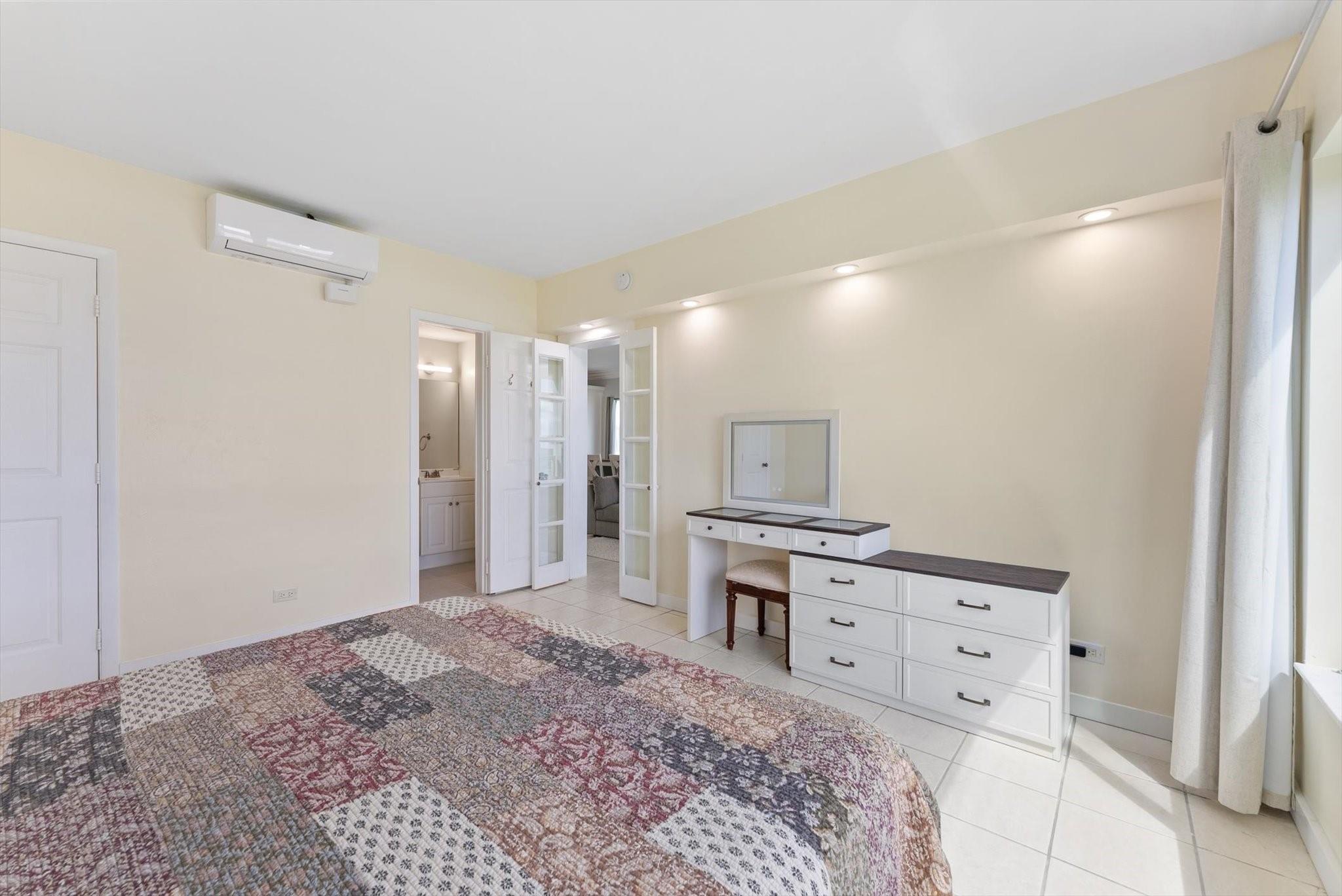 hillsboro mile - Residential Lease