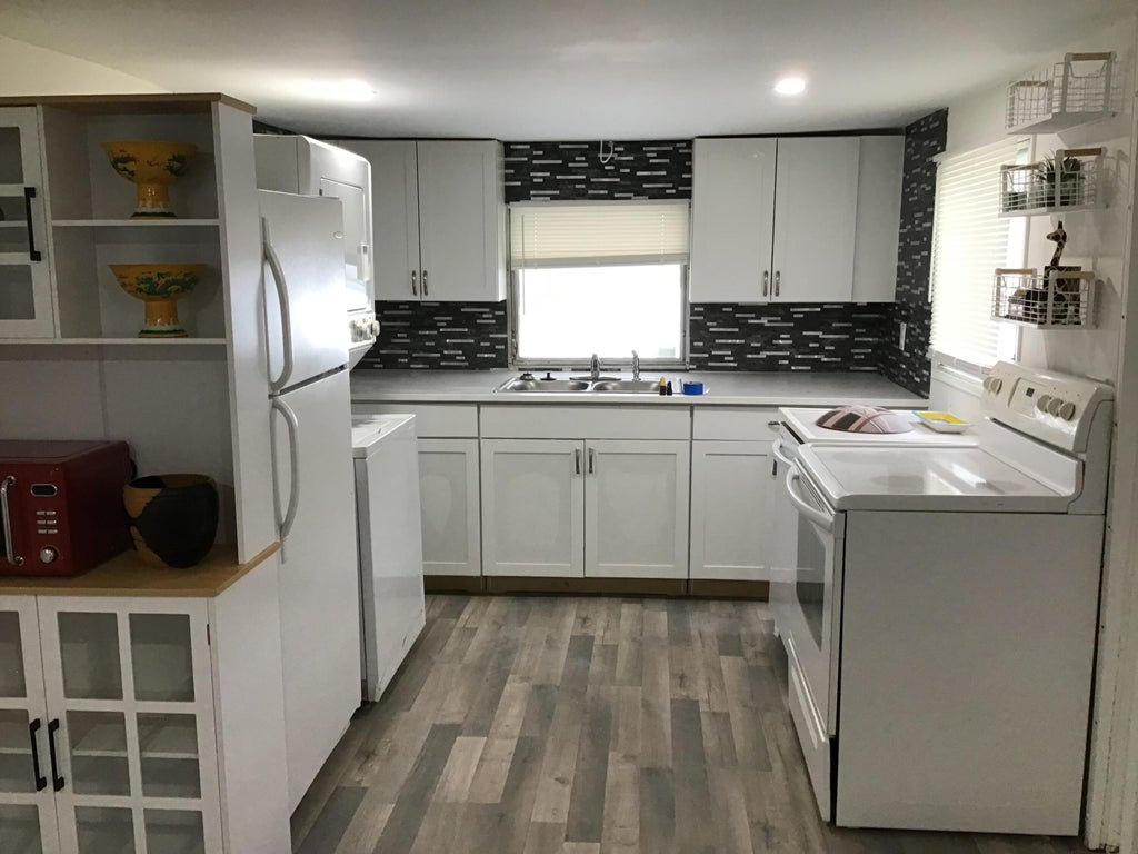 Photo of 2886 CROTON Lane, West Palm Beach, FL 33403 (MLS # B26082506)