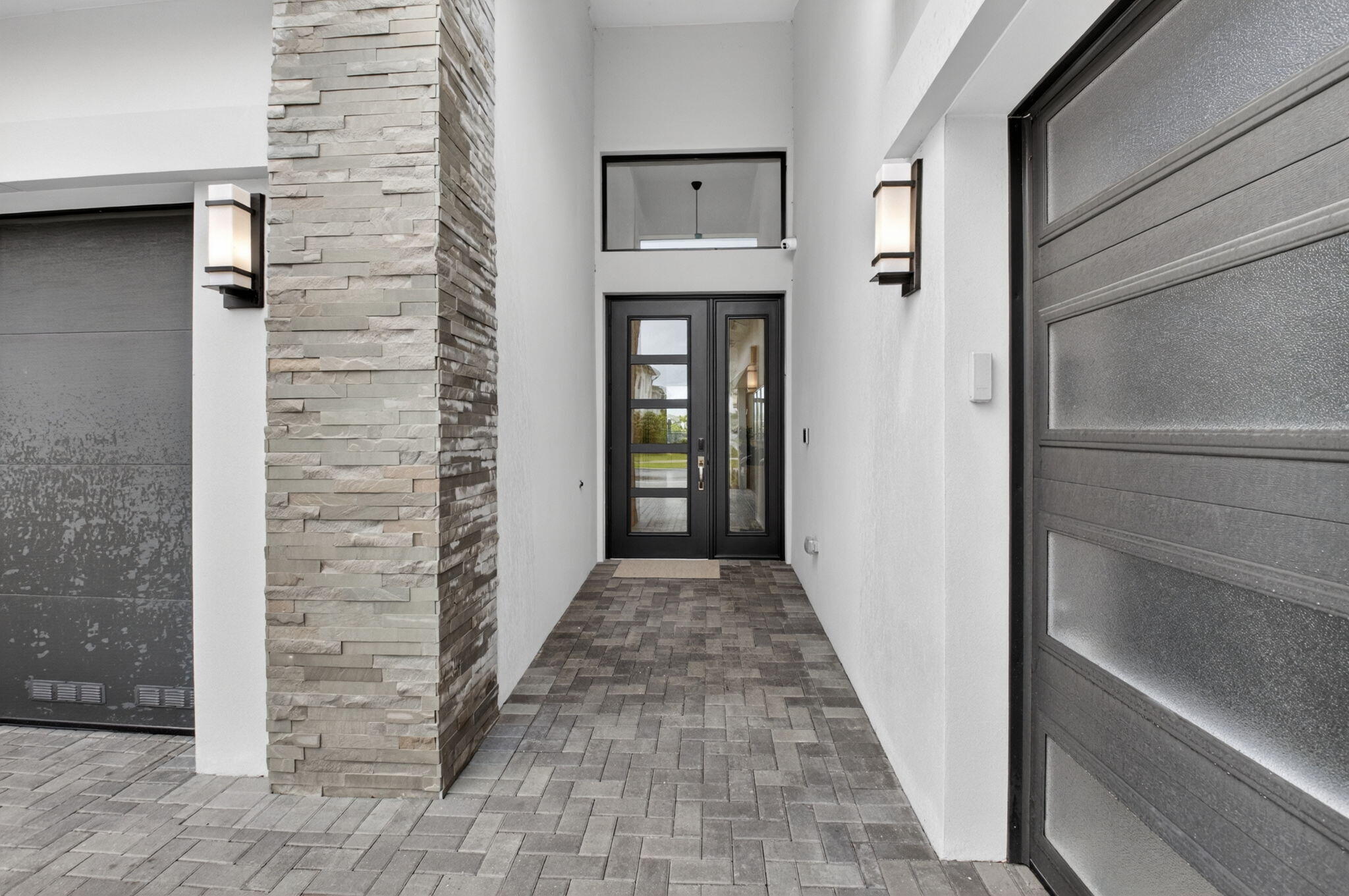 LOTUS PALM - Residential