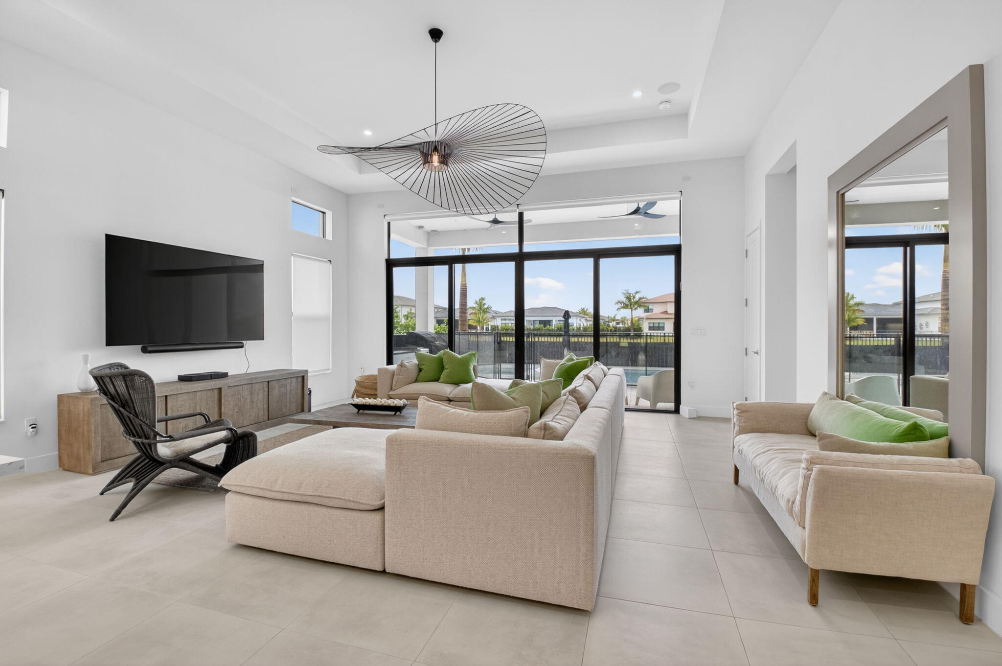 LOTUS PALM - Residential