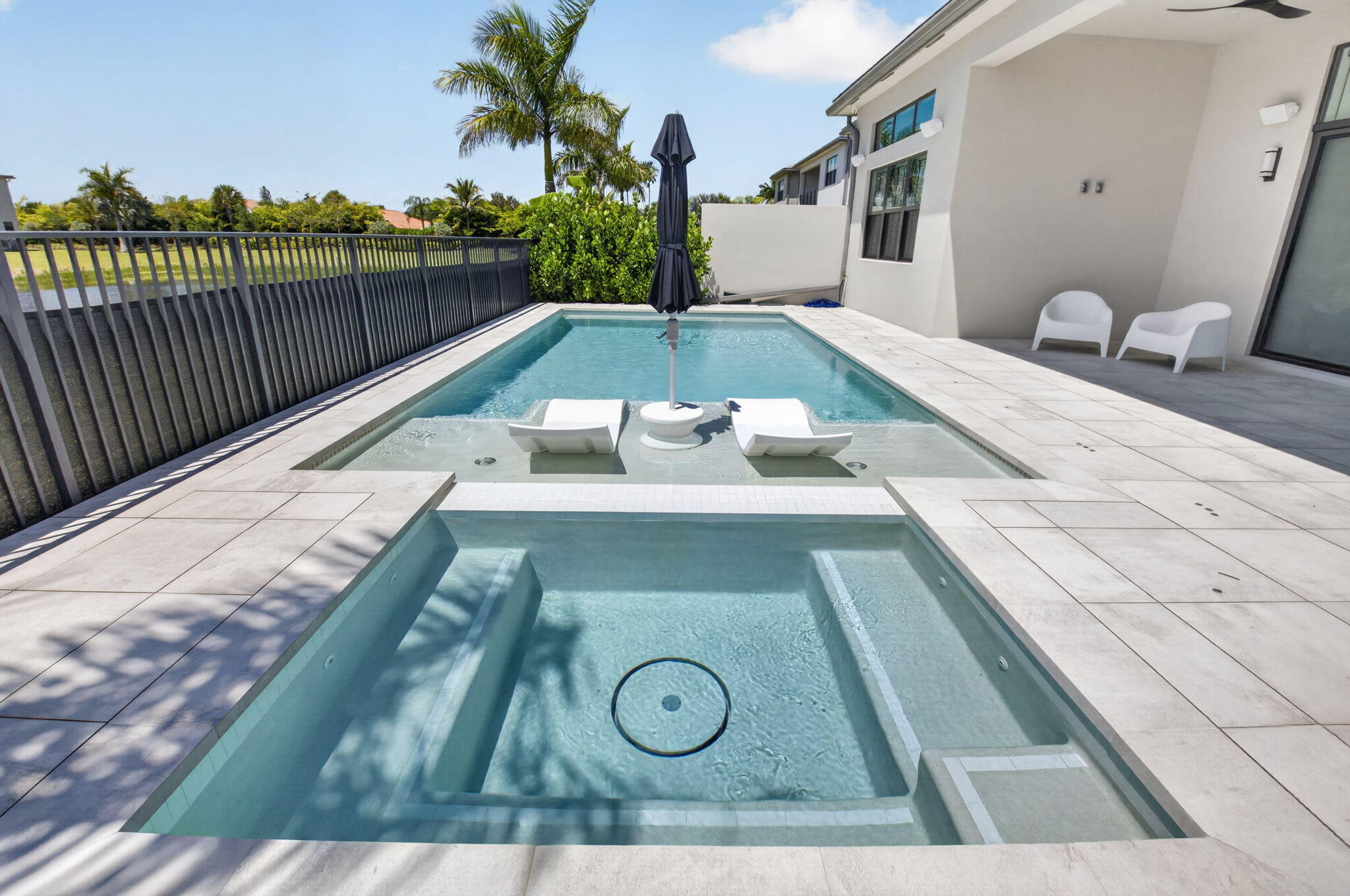 LOTUS PALM - Residential