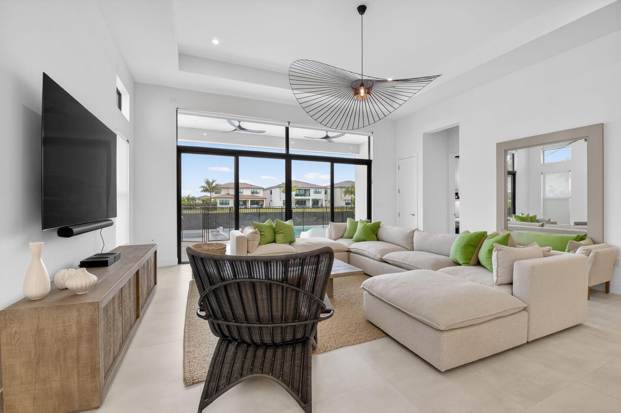 LOTUS PALM - Residential