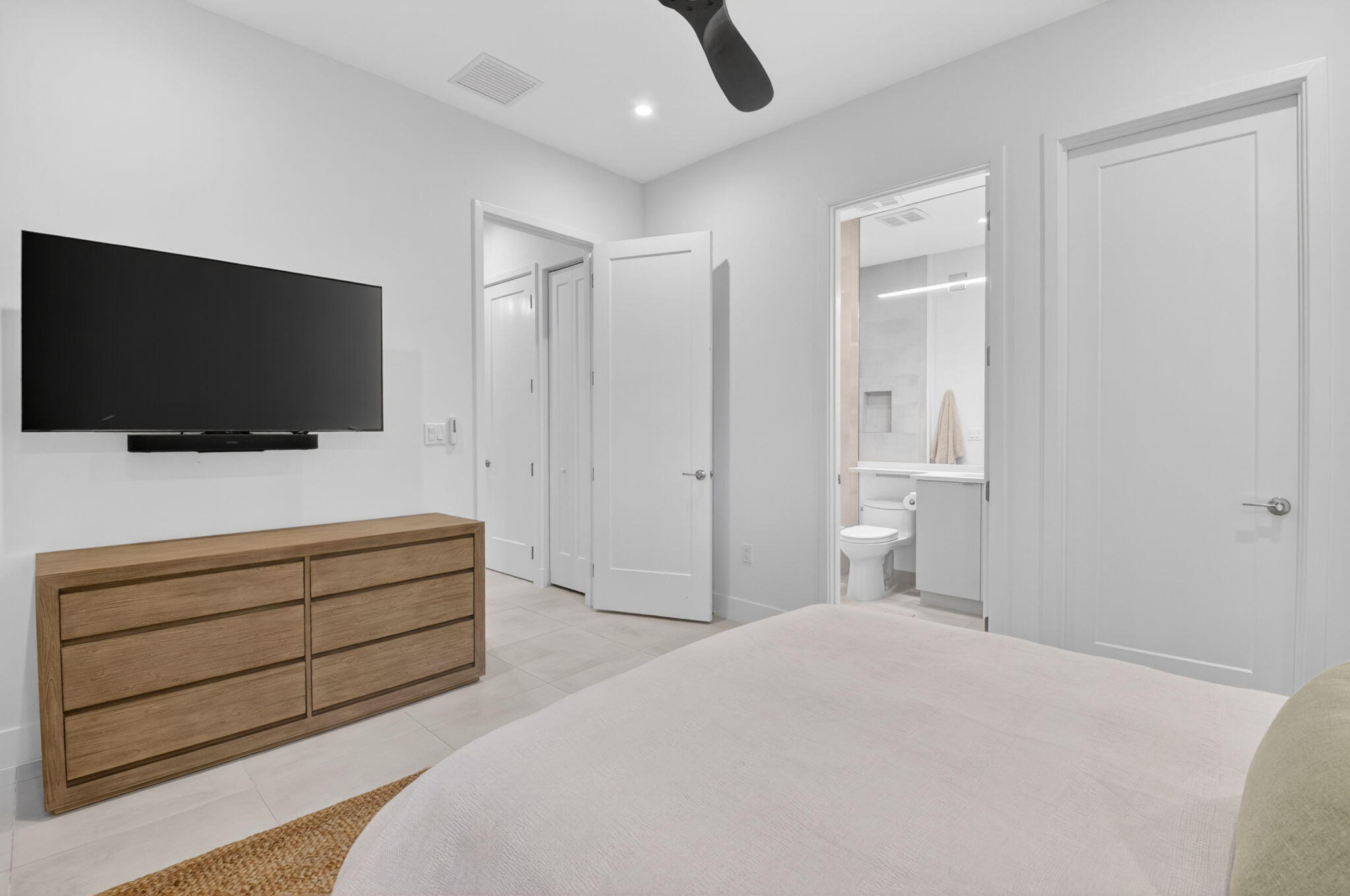 LOTUS PALM - Residential