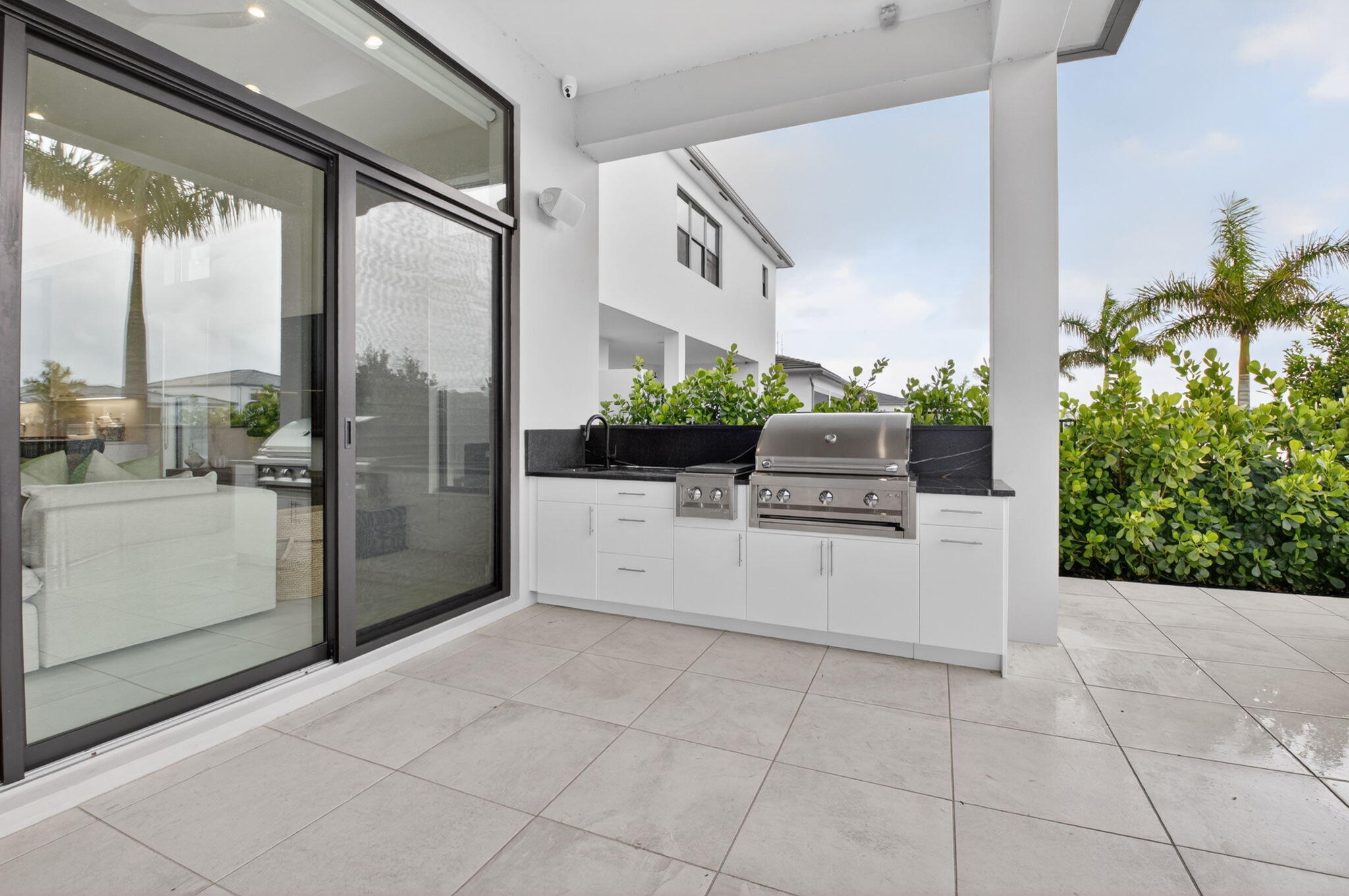 LOTUS PALM - Residential