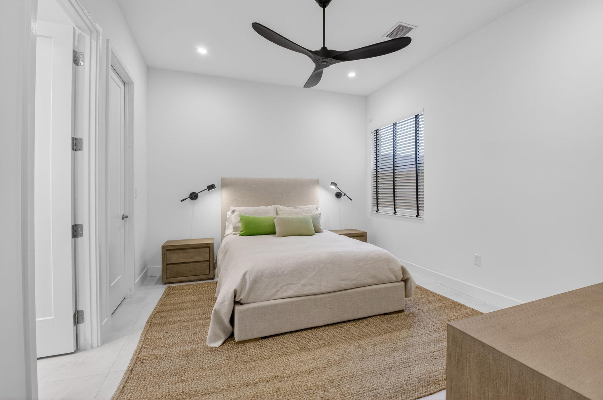 LOTUS PALM - Residential