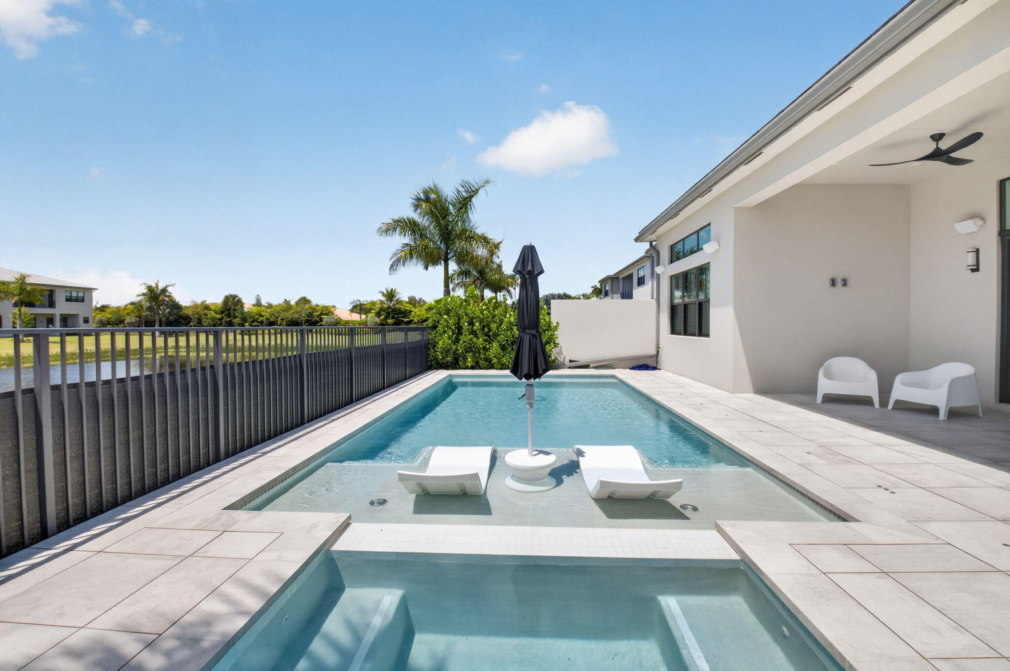 LOTUS PALM - Residential