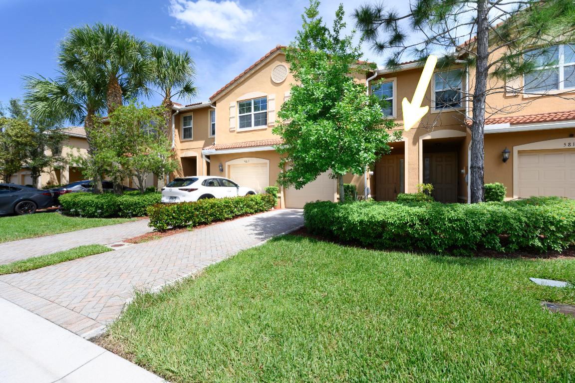 5817 Monterra Club Drive, Greenacres, FL, 33463/$400,000 1 5817 Monterra Club Drive