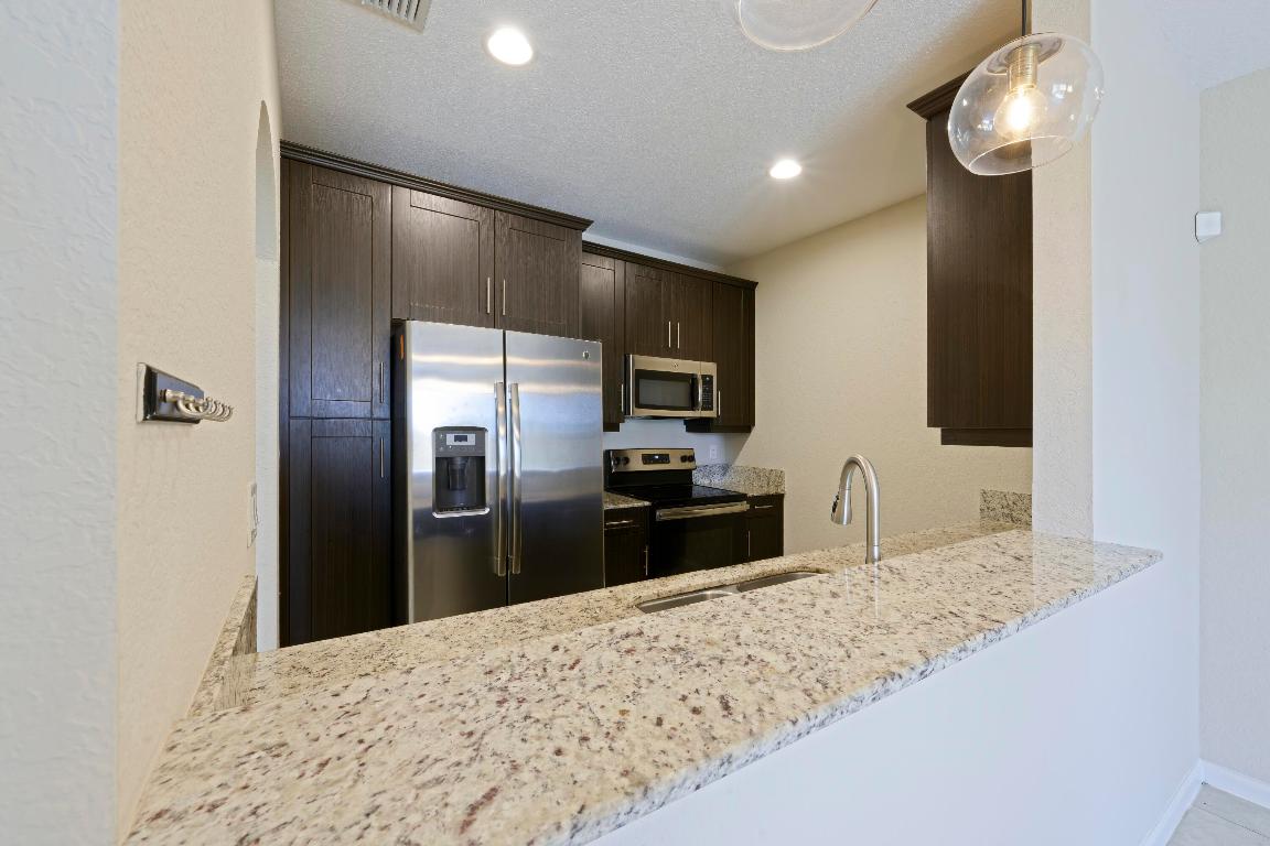 5817 Monterra Club Drive, Greenacres, FL, 33463/$400,000 3 5817 Monterra Club Drive