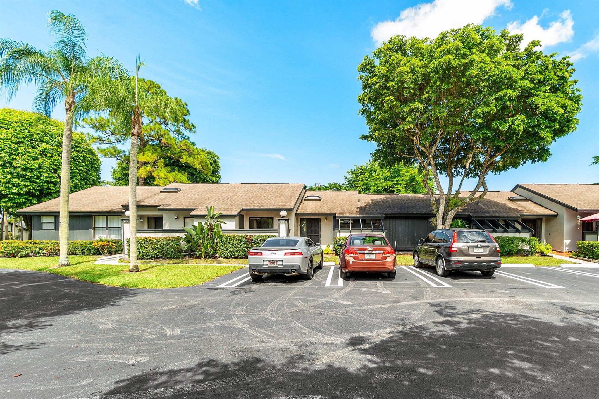 476 Lynbrook Court
