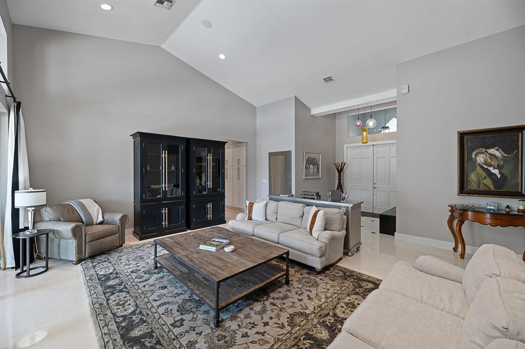 SADDLE TRAIL PARK OF WELLINGTON - Residential