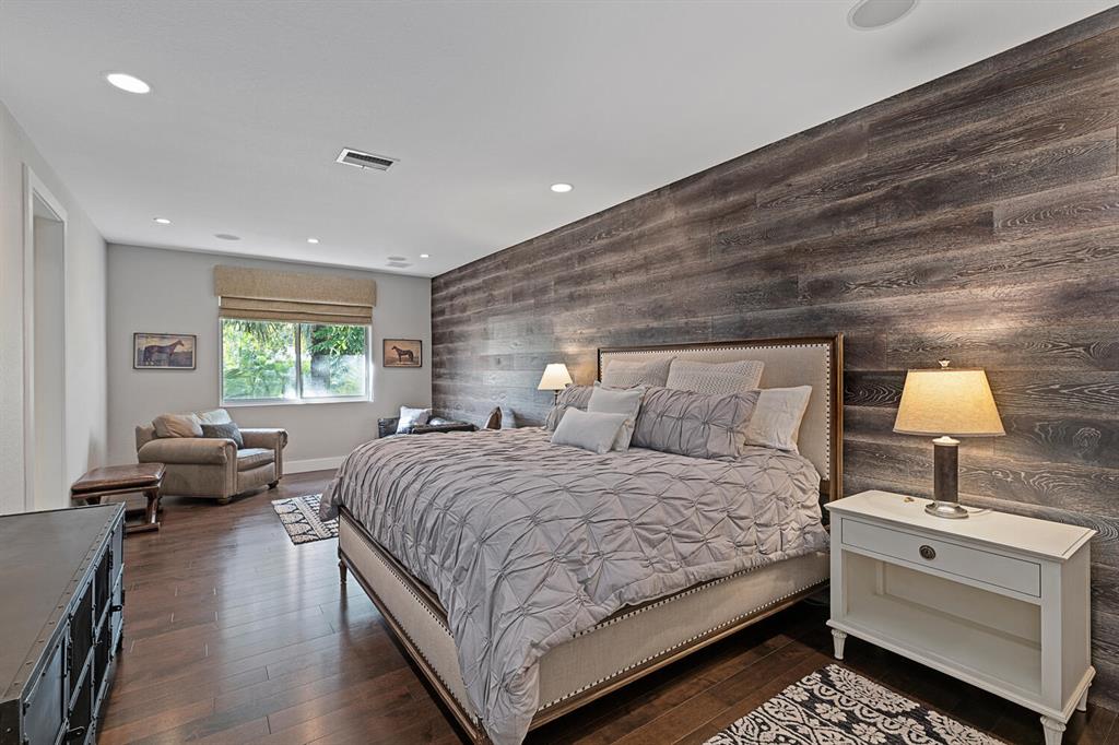 SADDLE TRAIL PARK OF WELLINGTON - Residential