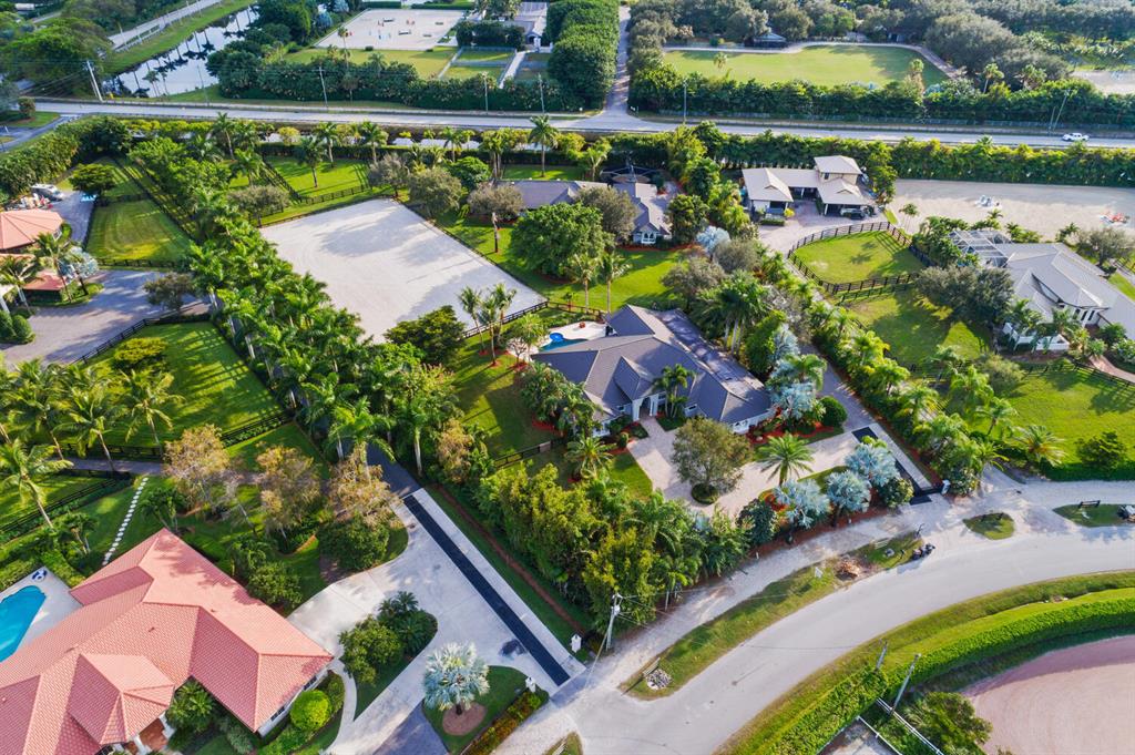 SADDLE TRAIL PARK OF WELLINGTON - Residential