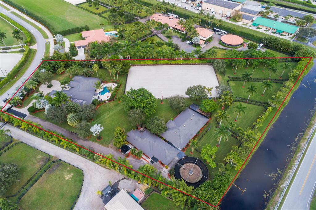 SADDLE TRAIL PARK OF WELLINGTON - Residential