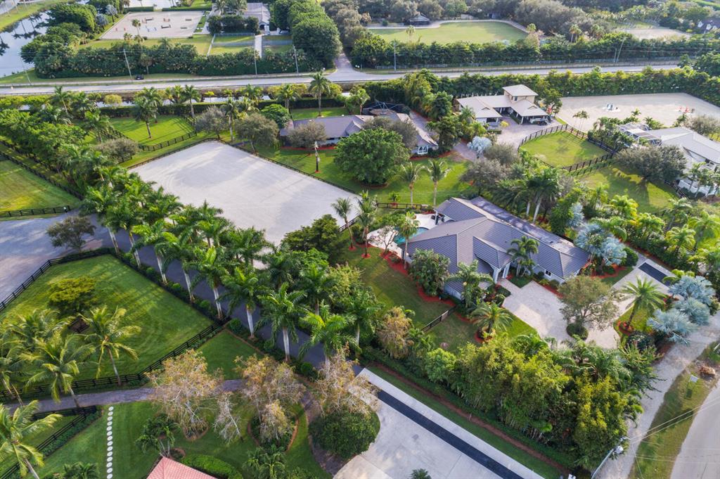 SADDLE TRAIL PARK OF WELLINGTON - Residential