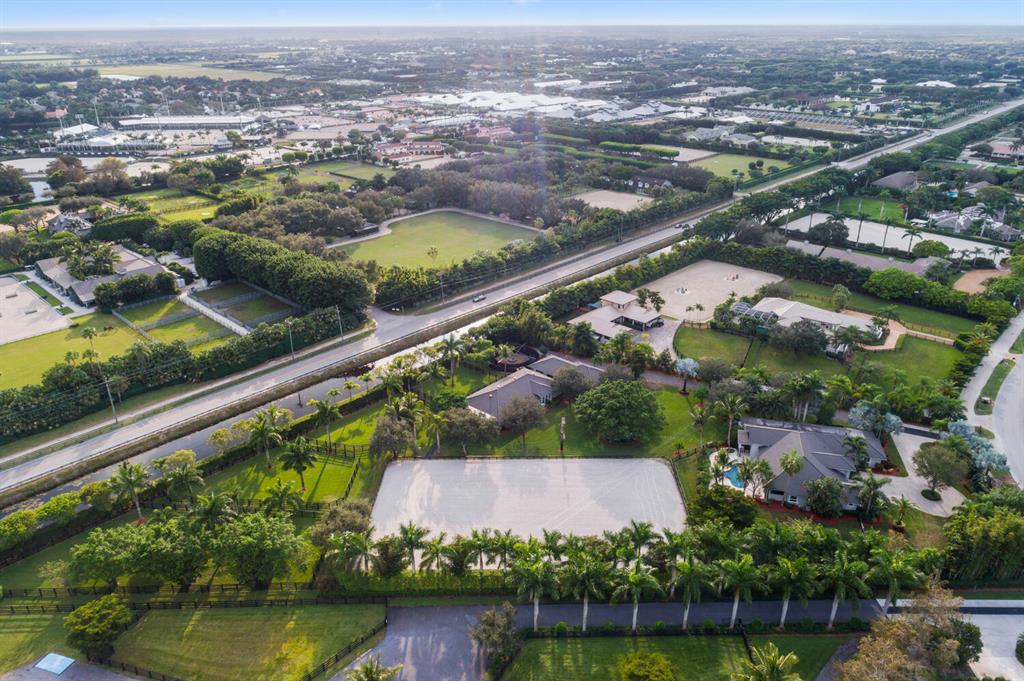 SADDLE TRAIL PARK OF WELLINGTON - Residential