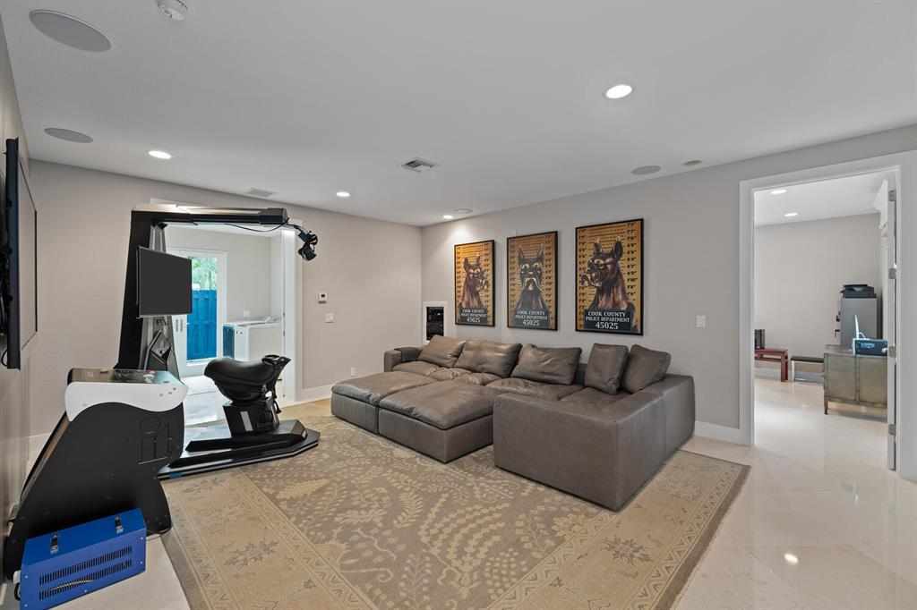 SADDLE TRAIL PARK OF WELLINGTON - Residential