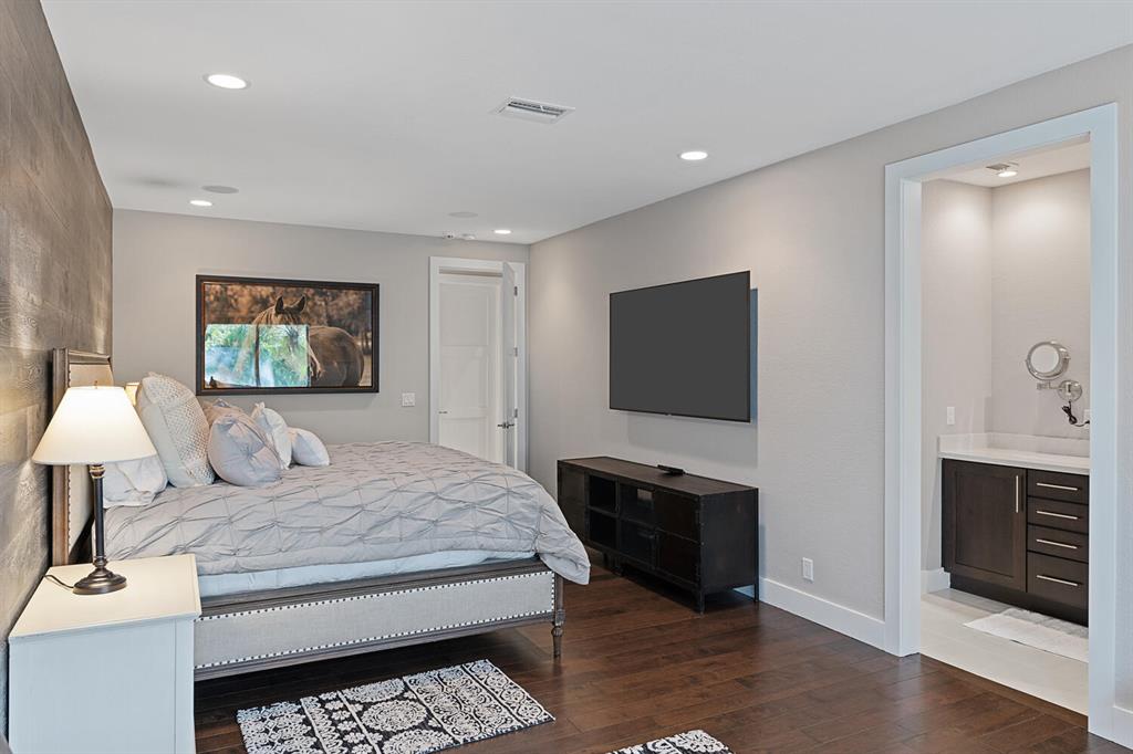 SADDLE TRAIL PARK OF WELLINGTON - Residential