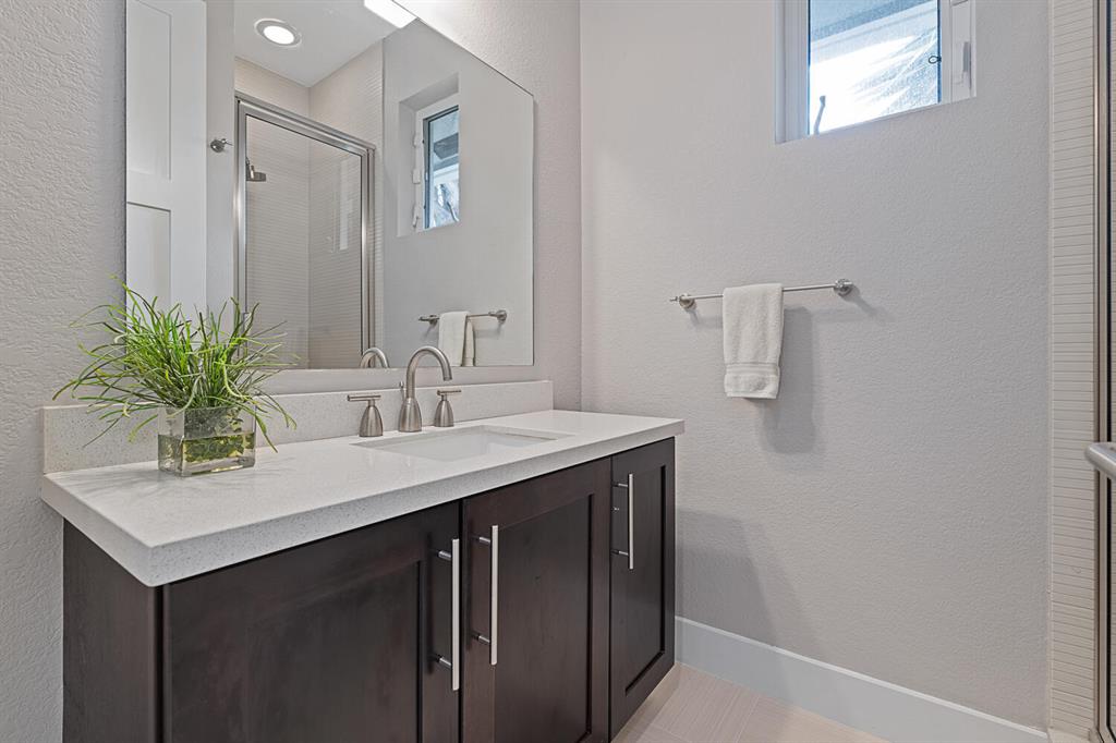 SADDLE TRAIL PARK OF WELLINGTON - Residential