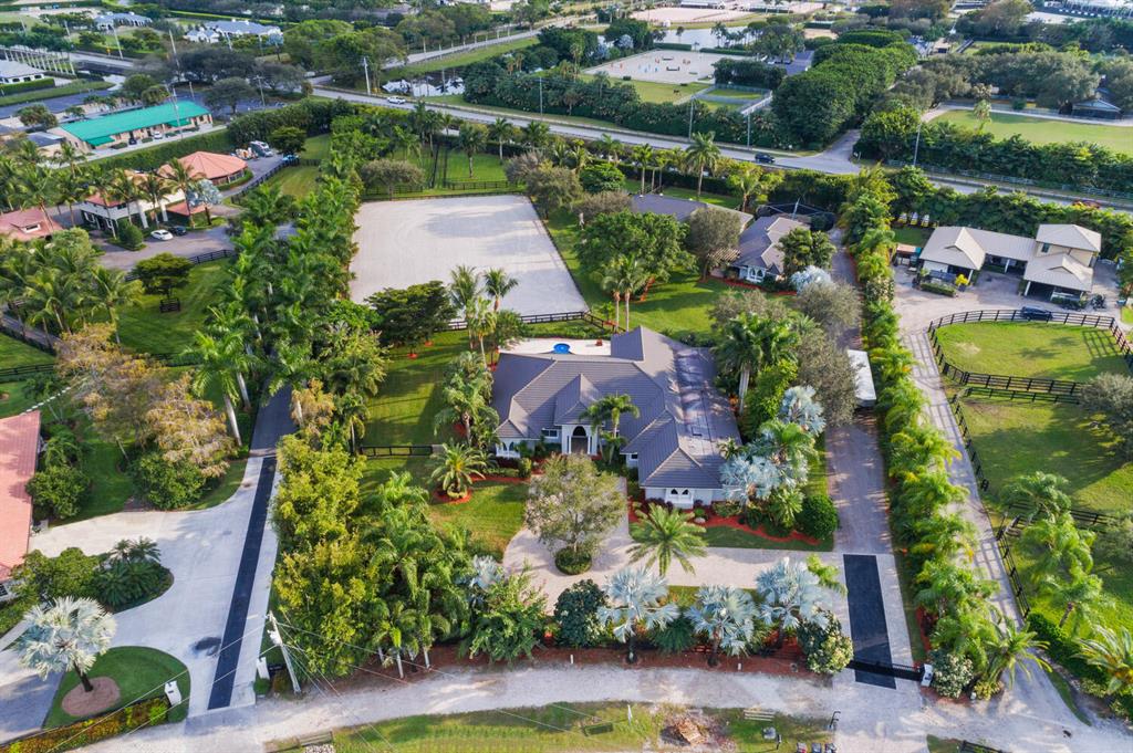 SADDLE TRAIL PARK OF WELLINGTON - Residential