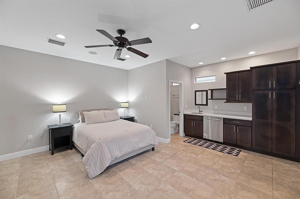 SADDLE TRAIL PARK OF WELLINGTON - Residential