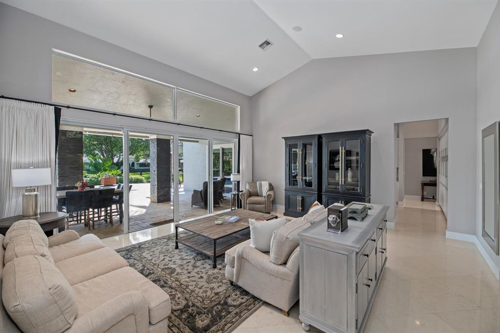 SADDLE TRAIL PARK OF WELLINGTON - Residential