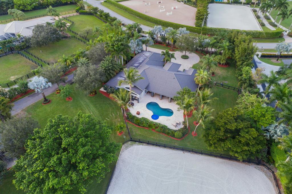 SADDLE TRAIL PARK OF WELLINGTON - Residential